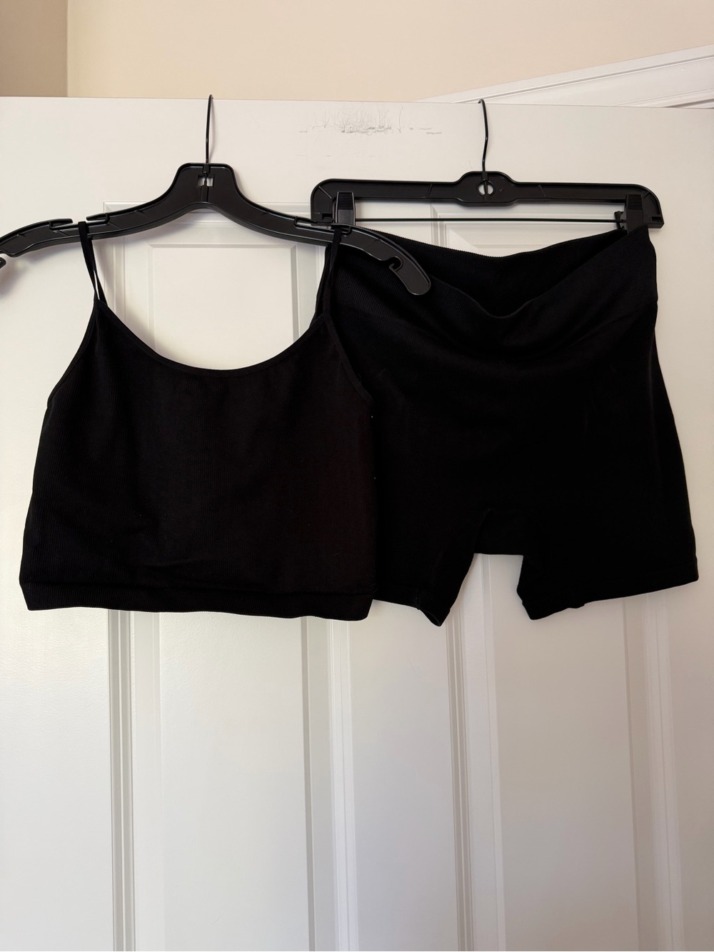 NWOT* Wild Fable Black Crop Tank and High-Waist Shorts Set- Size Large